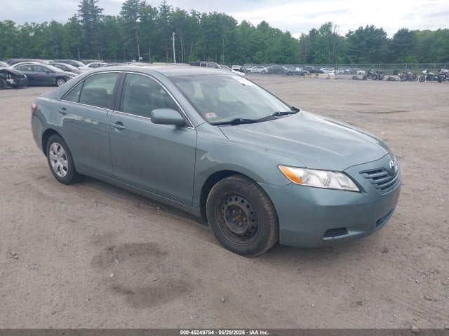 Salvage Toyota Camry Image