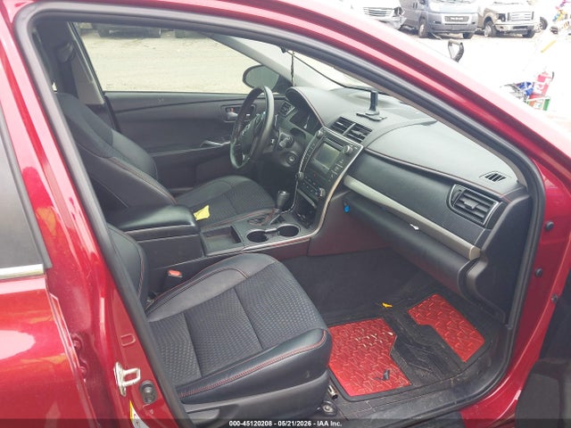 Toyota Camry Se