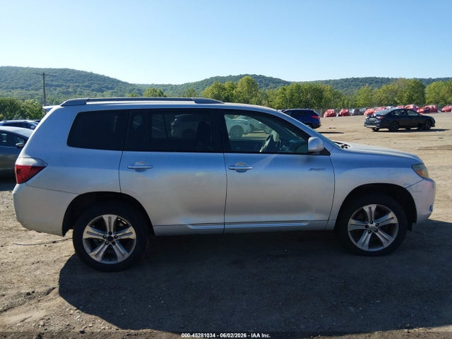 Toyota Highlander Sport