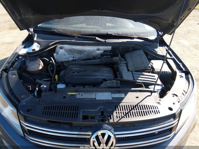 Volkswagen Tiguan S