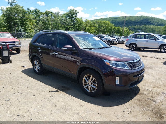 Salvage Kia Sorento Image