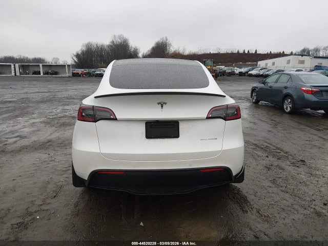 Tesla Model Y Long Range Dual Motor All-wheel Drive