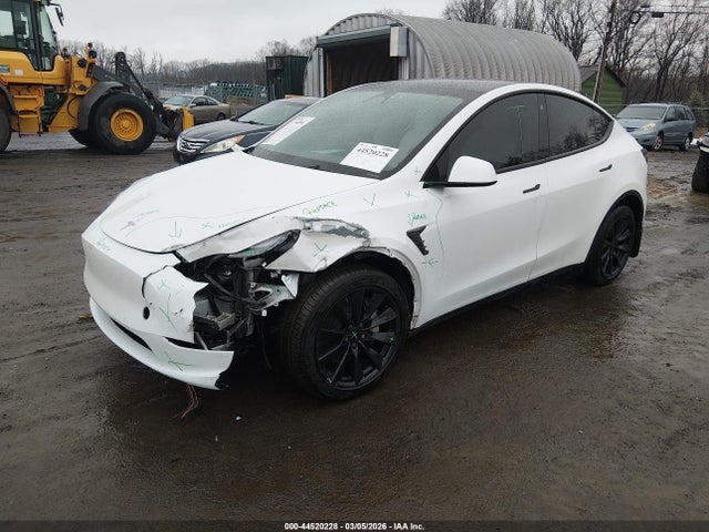 Tesla Model Y Long Range Dual Motor All-wheel Drive
