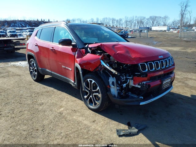 Salvage Jeep Compass Image