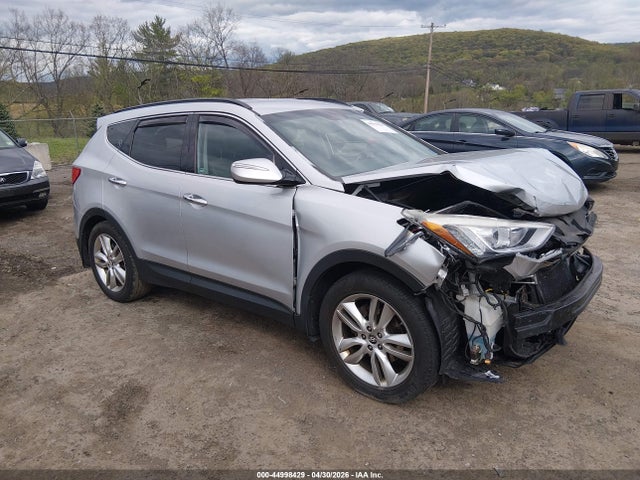 Salvage Hyundai SANTA FE Image