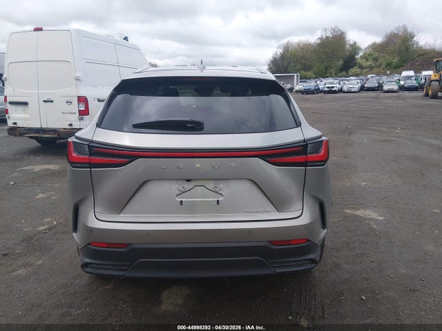 Lexus NX Premium