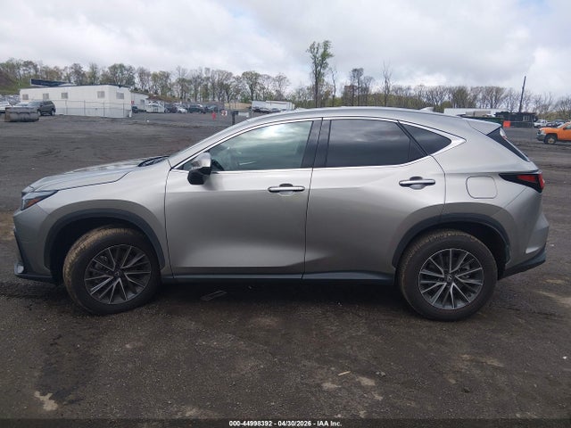 Lexus NX Premium