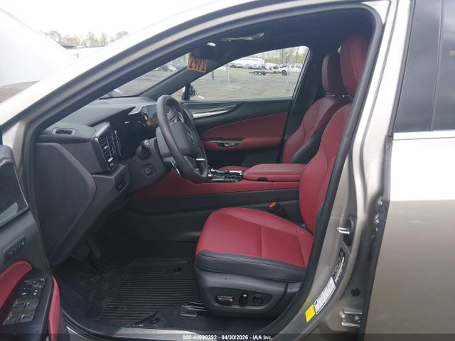 Lexus NX Premium