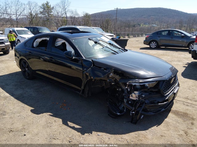 Salvage Honda Accord Image