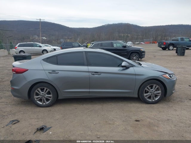 Hyundai ELANTRA Value Edition