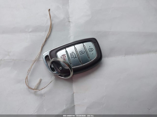 Hyundai ELANTRA Value Edition