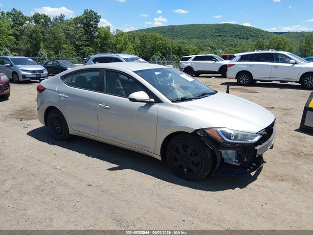 Salvage Hyundai ELANTRA Image