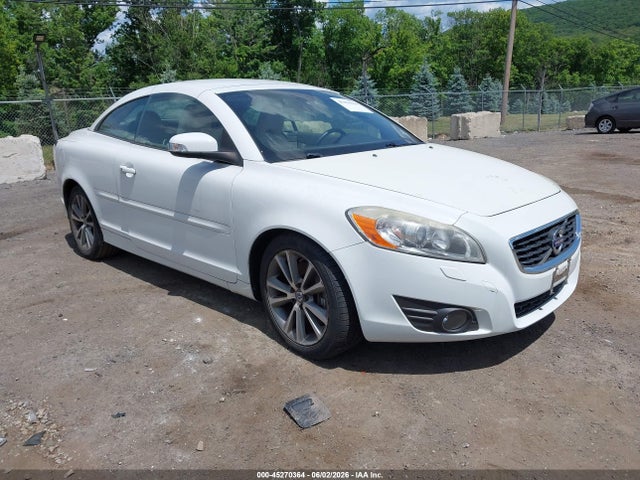 Salvage Volvo C70 Image