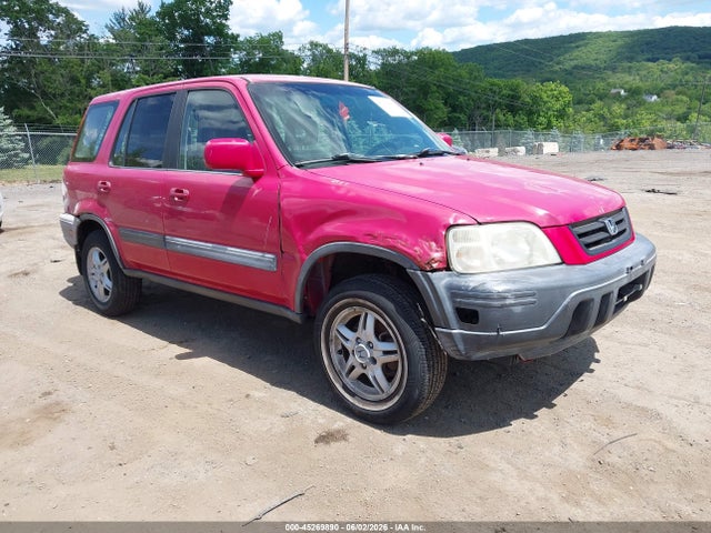 Salvage Honda CR-V Image