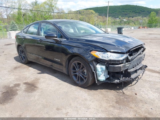 Salvage Ford Fusion Image