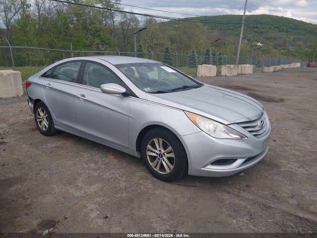 Salvage Hyundai SONATA Image
