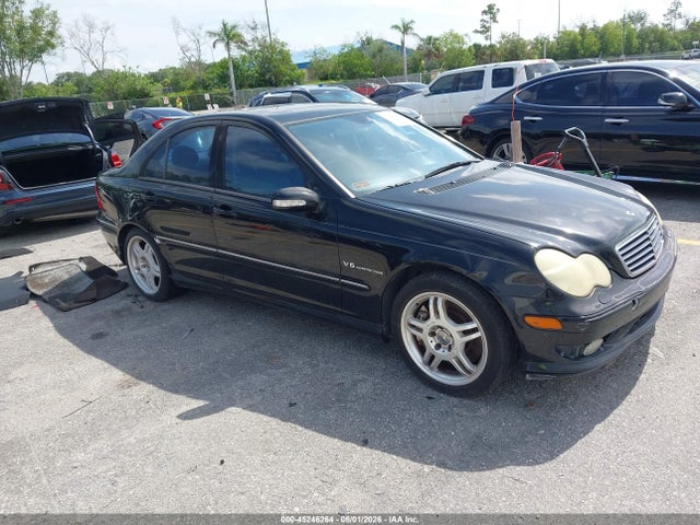 Salvage Mercedes-Benz C-Class Image