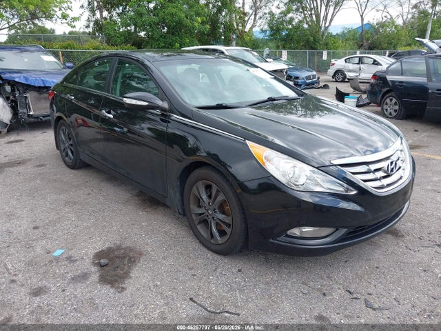Salvage Hyundai SONATA Image