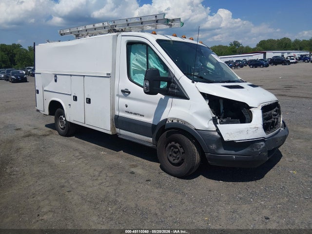 Salvage Ford Transit Image