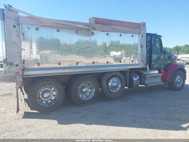 Peterbilt 567