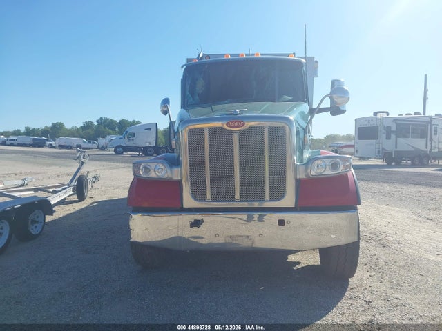 Peterbilt 567