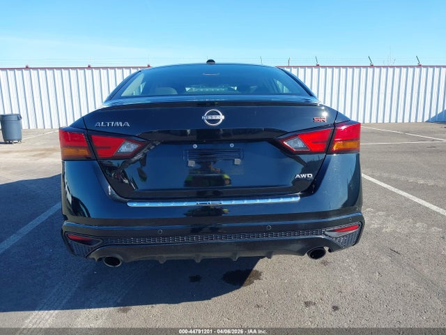 Nissan Altima Sr Intelligent Awd