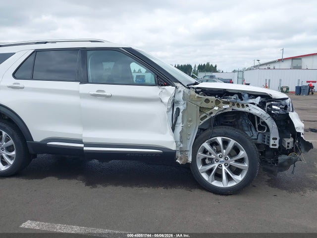 Ford Explorer Platinum