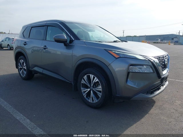 Salvage Nissan Rogue Image