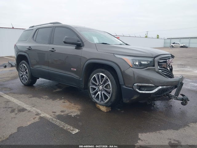 Salvage GMC Acadia Image