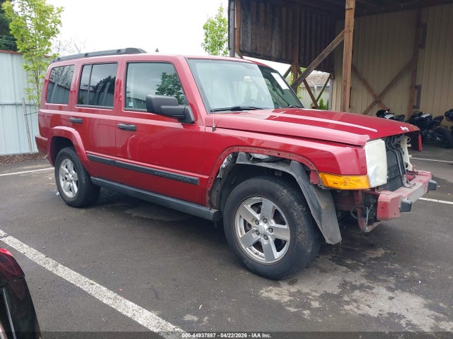 Salvage Jeep Commander Image