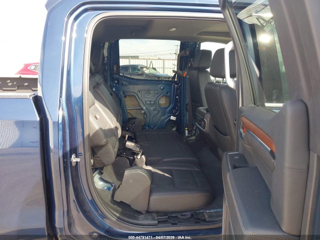 GMC Sierra 1500 4wd  Short Box Denali
