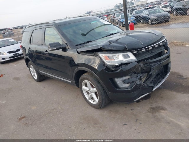 Salvage Ford Explorer Image