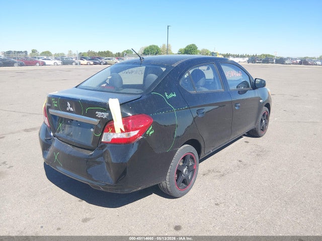 Mitsubishi Mirage Es