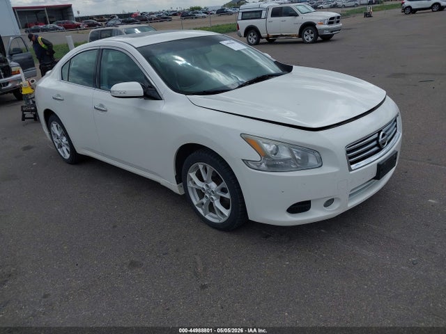 Salvage Nissan Maxima Image
