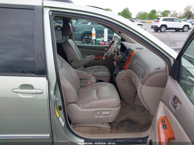 Toyota Sienna Xle Limited