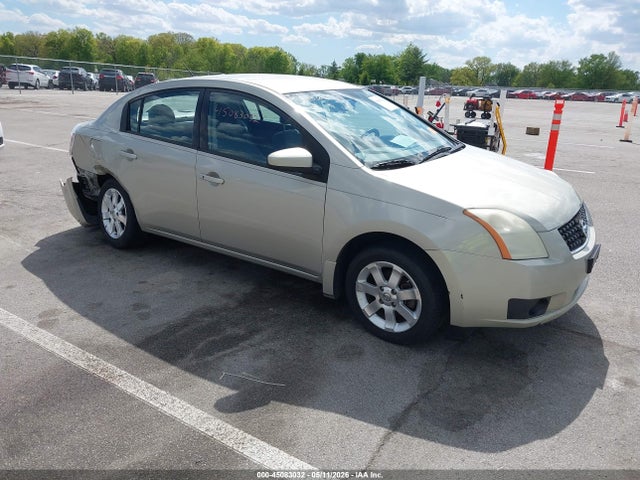 Salvage Nissan Sentra Image