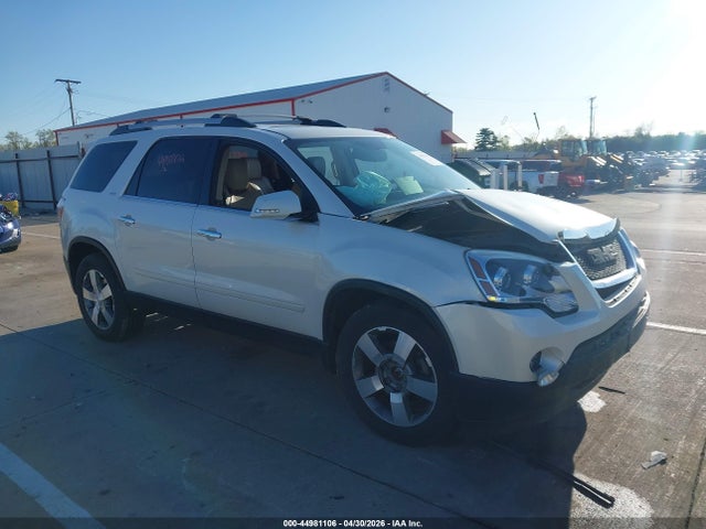 Salvage GMC Acadia Image