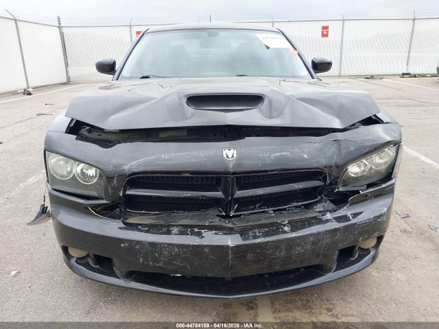 Dodge Charger Srt8