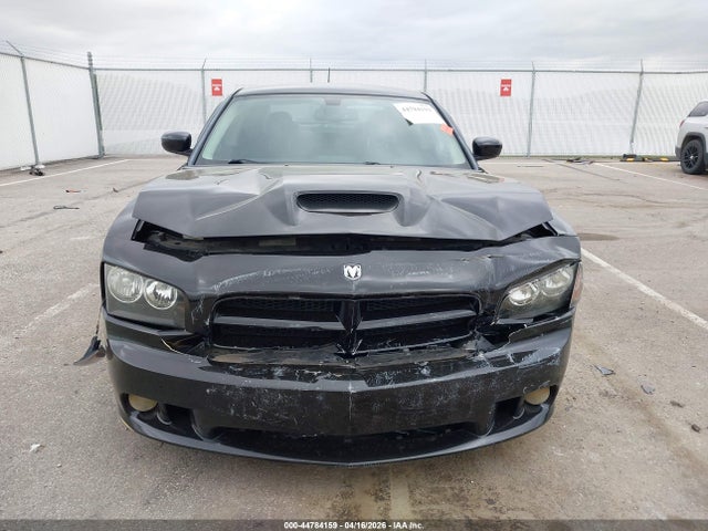 Dodge Charger Srt8