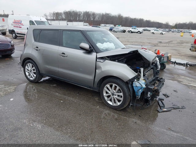 Salvage Kia Soul Image
