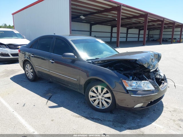Salvage Hyundai SONATA Image