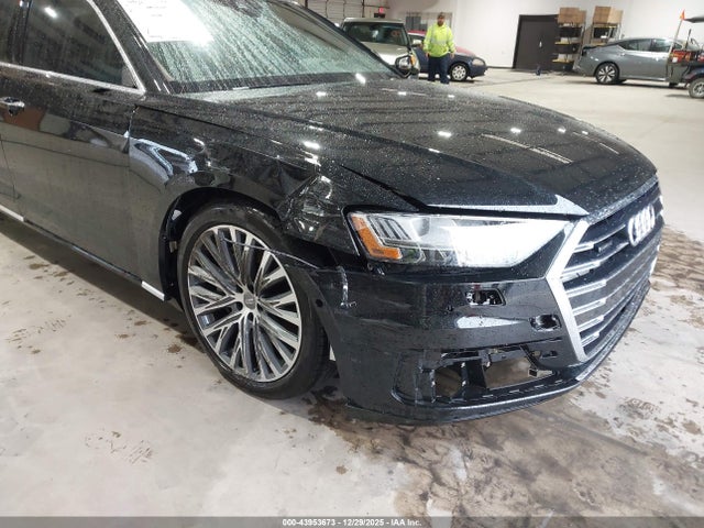 Audi A8 55