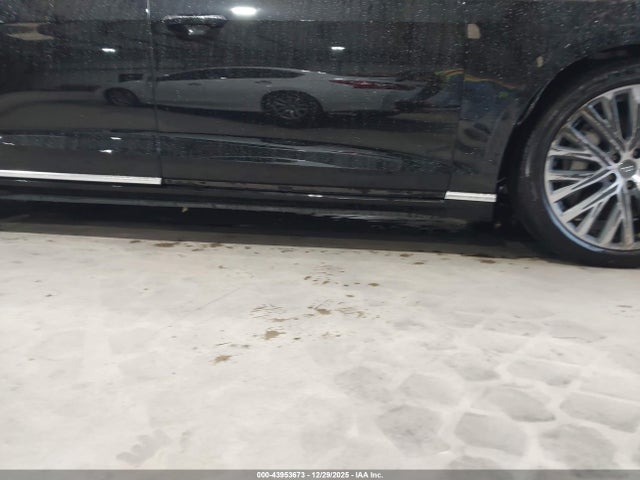 Audi A8 55