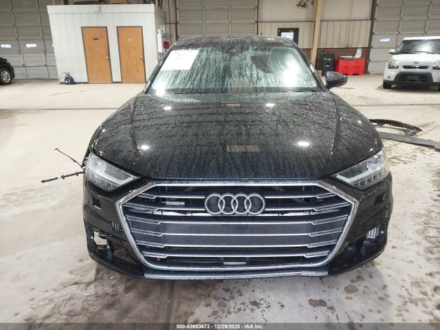 Audi A8 55