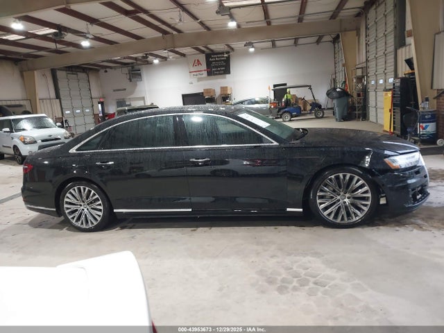 Audi A8 55