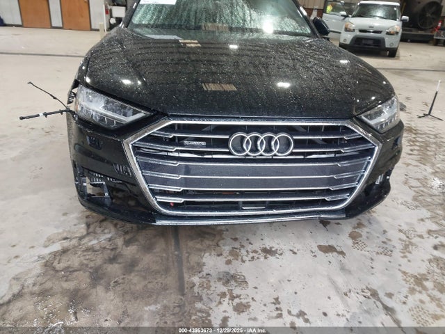 Audi A8 55