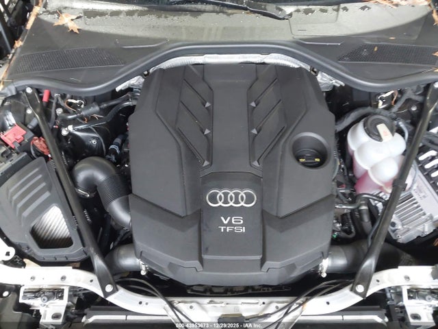 Audi A8 55
