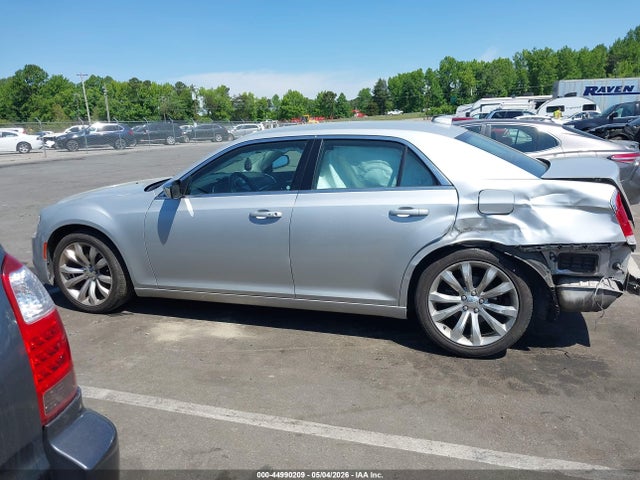Chrysler 300 Touring