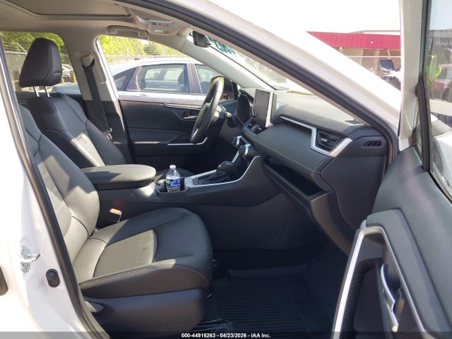 Toyota RAV4 Xle Premium
