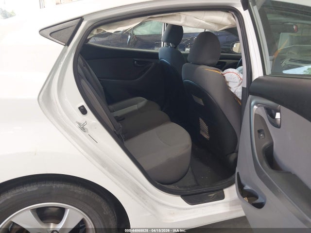 Hyundai ELANTRA Se